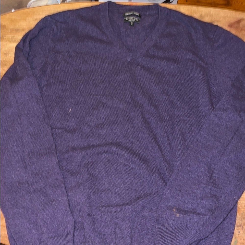 Men's Purple V-Neck Cashmere Sweater